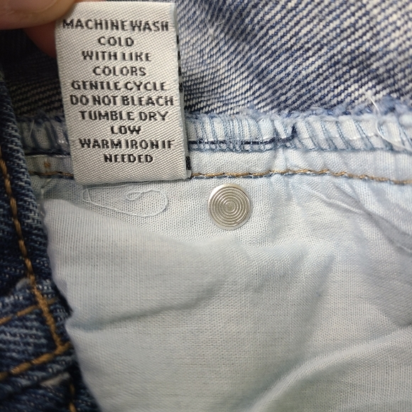 NWT REFUGE distressed jean skirt - Picture 6 of 6